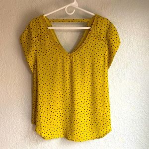 NWT Lily White Yellow Black Polka Dot Top Size L